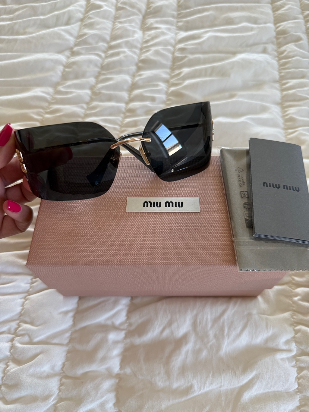 Miu Miu Omu 54ys Gold/ Dark Gray Lense